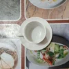 Cangkir teh dan piring