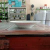 Piring putih di atas meja