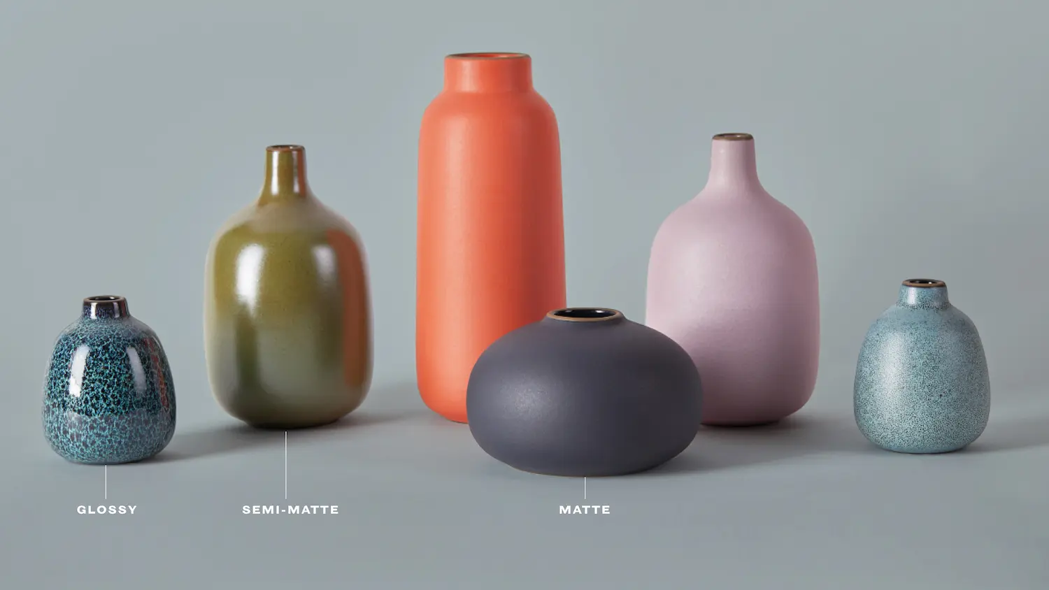 Vase dengan berbagai sentuhan akhir