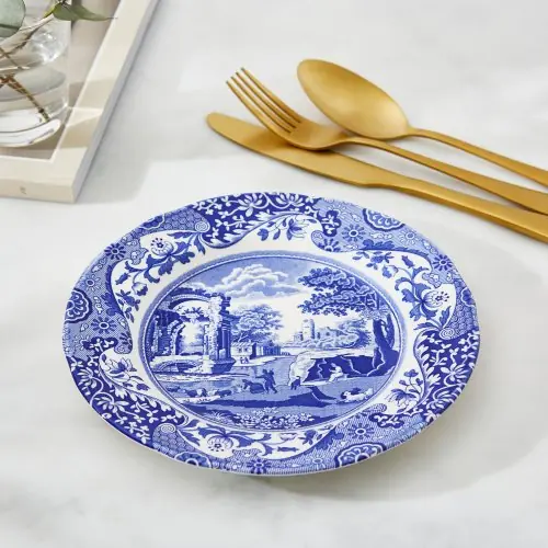 Piring biru motif pemandangan