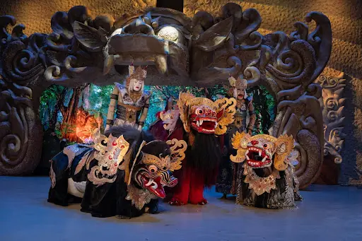 Tari Barong Bali pementasan seni