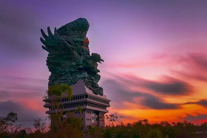 Patung Garuda Wisnu Kencana, Bali